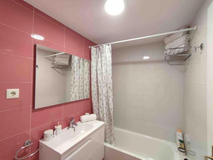 Exclusivo Apartamento Con Aparcamiento Gratuito Laredo Extérieur photo